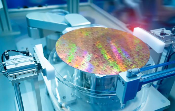 Silicon-wafer-in-automated-production-machine
